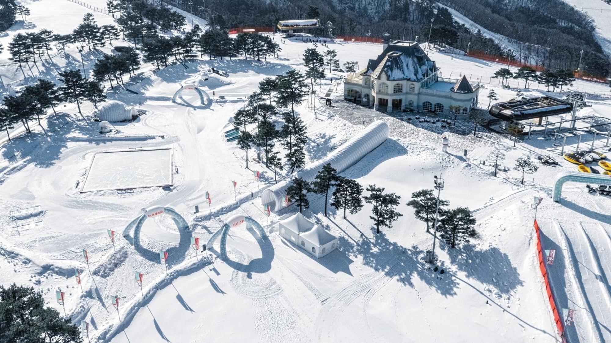 Готель Sono Calm Vivaldipark Хончхон Екстер'єр фото